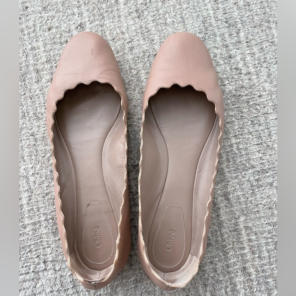 Chloé Scalloped Ballet Flats in Nude